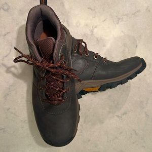 Boys Timberland Boots Size 2 Leather Waterproof